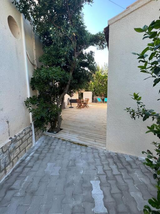 "Le Nature" Camargue Jardin Arles Buitenkant foto